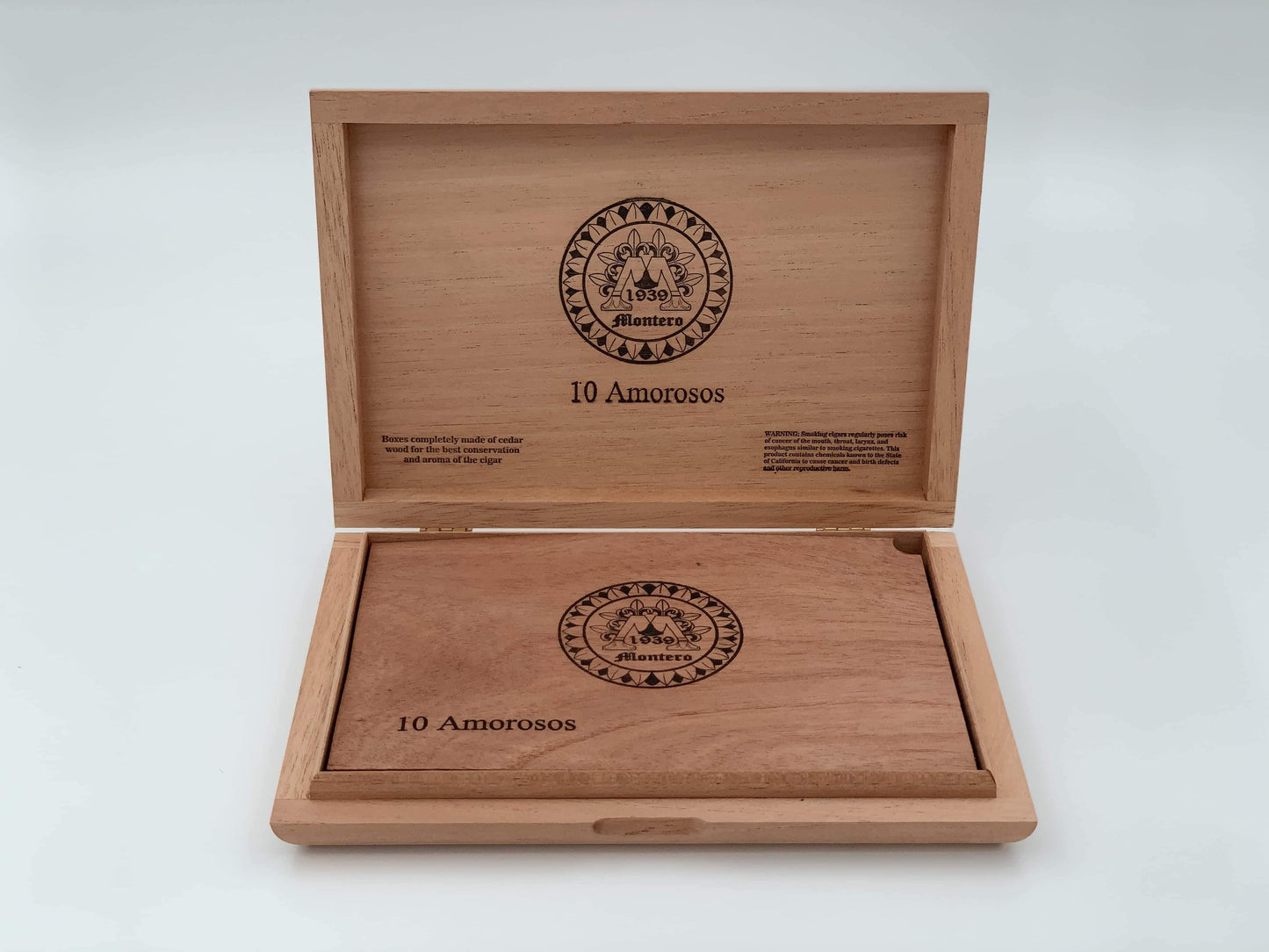 Montero 1939 - Amorosos (10) Cigars & Cedar Wood Case