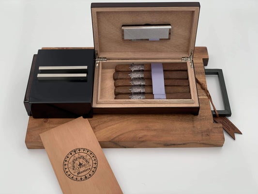 Montero 1939 - El Poderoso (Mini) Ashtray Humidor With (5) Cigars