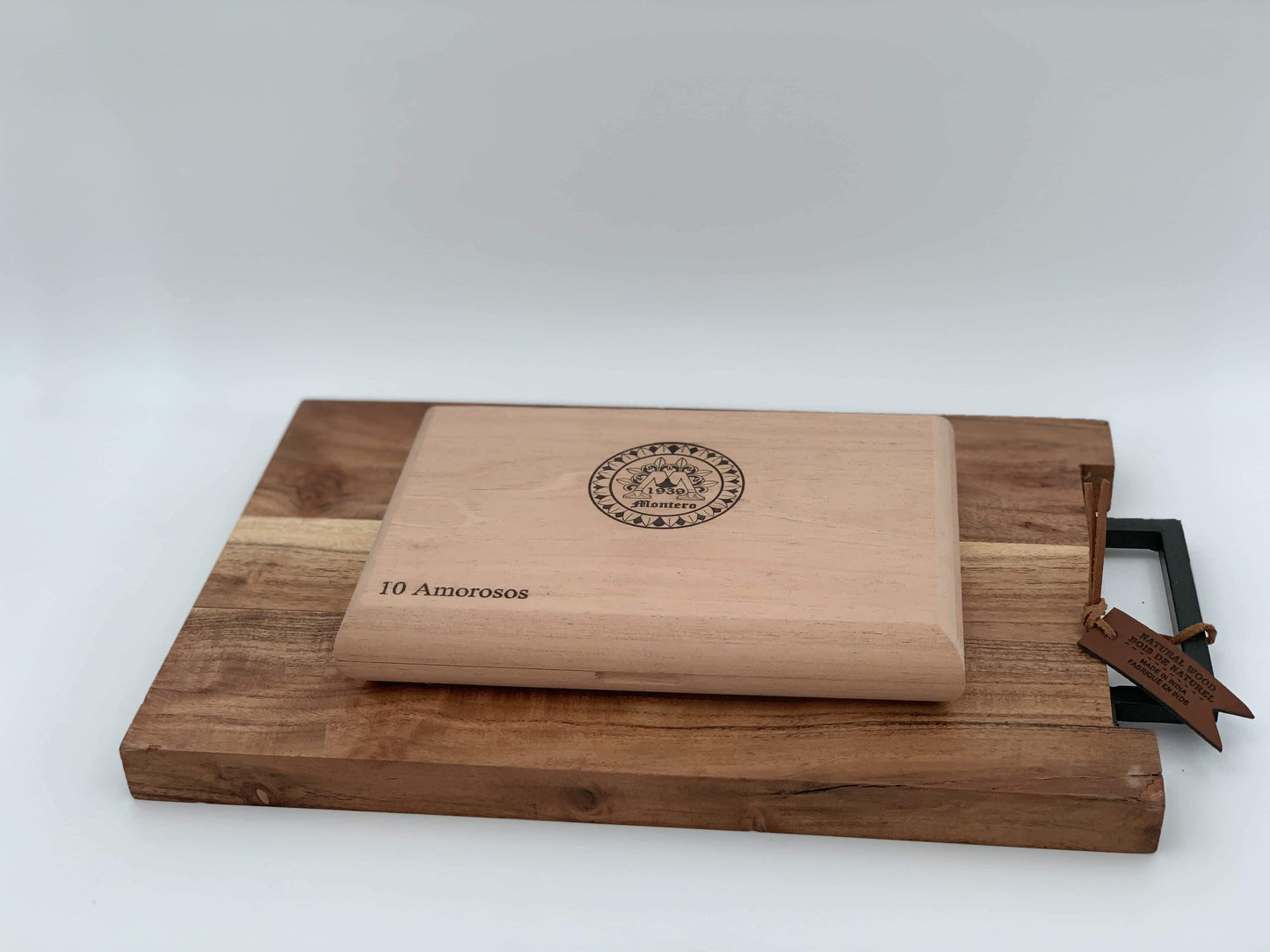 Montero 1939 - Amorosos (10) Cigars & Cedar Wood Case