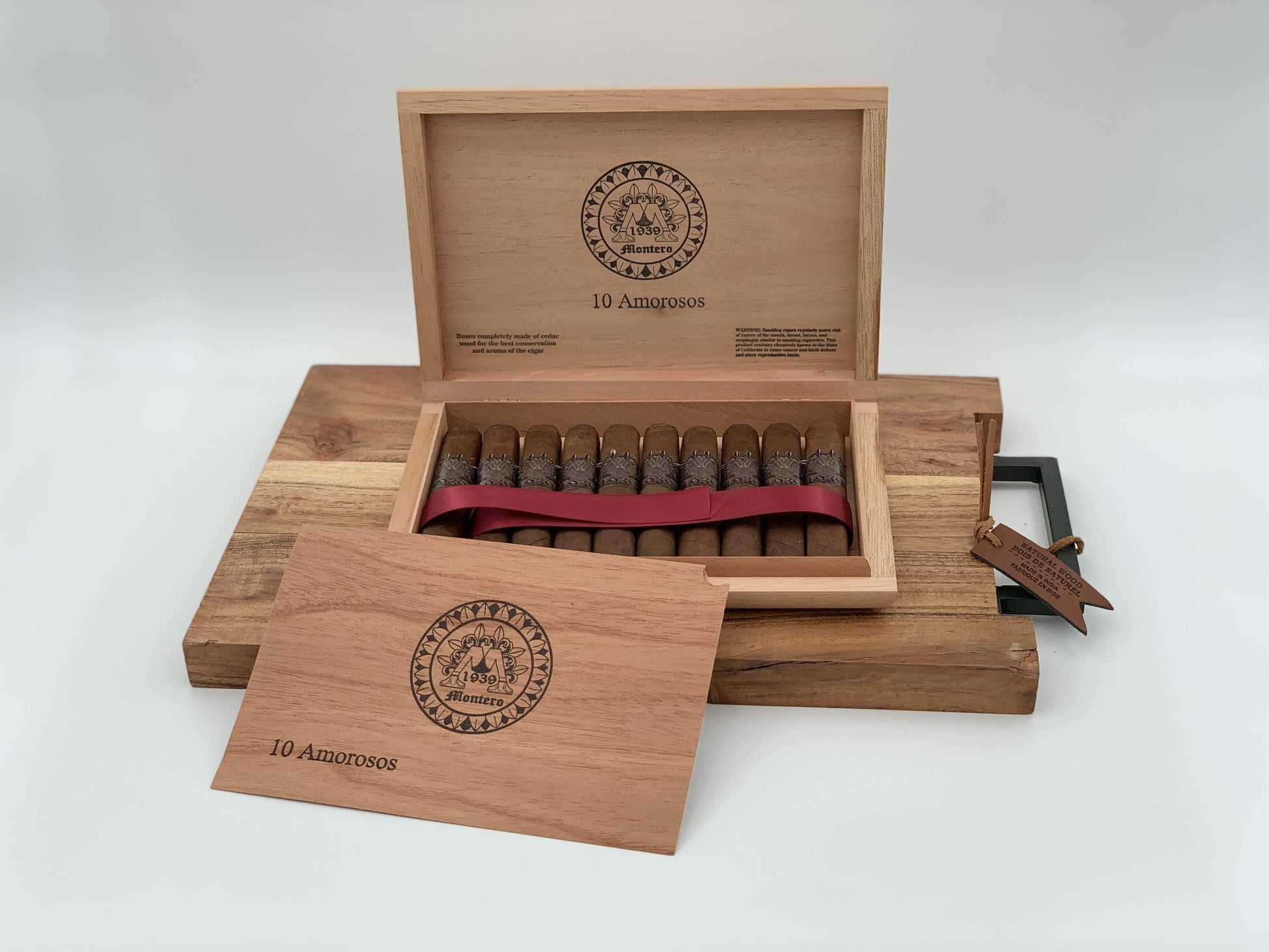 Montero 1939 - Amorosos (10) Cigars & Cedar Wood Case