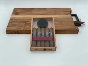 Montero 1939 - Amorosos (5) Cigars & Cedar Wood Case (With See Through Cover)