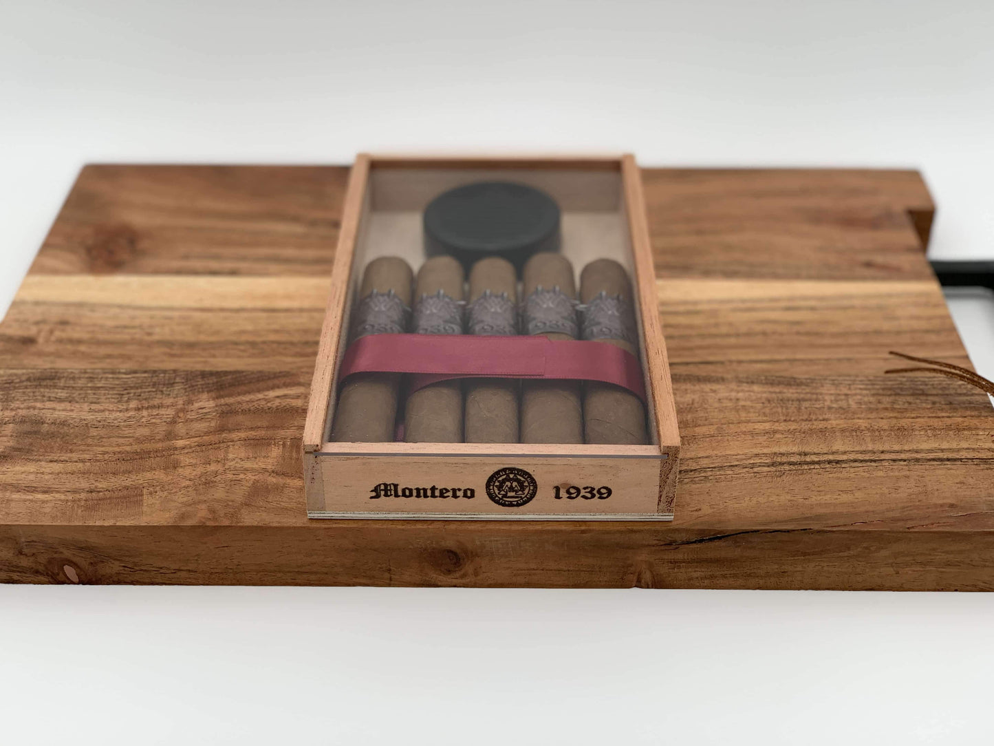 Montero 1939 - Amorosos (5) Cigars & Cedar Wood Case (With See Through Cover)