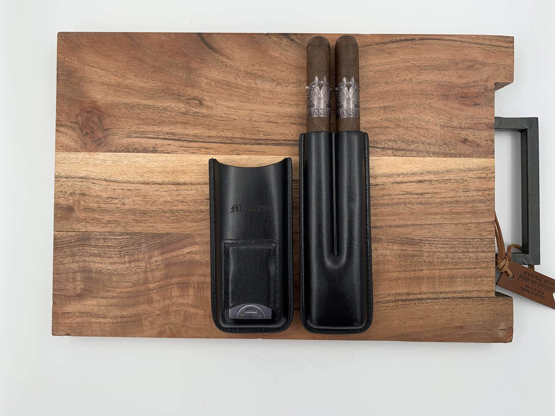 Montero 1939 - Two Cigars With Divine (Black) Leather Cigar Case