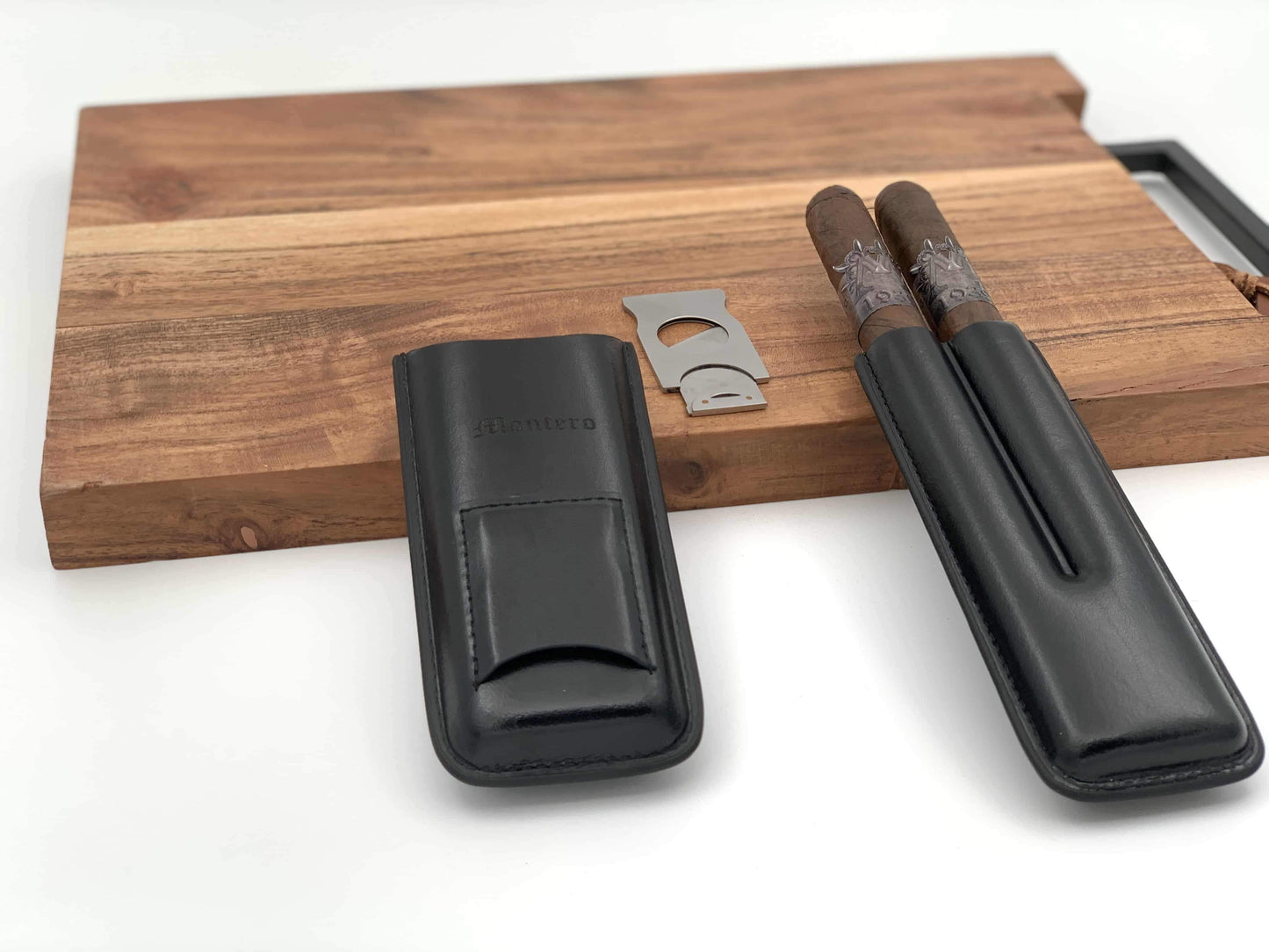 Montero 1939 - Two Cigars With Divine (Black) Leather Cigar Case