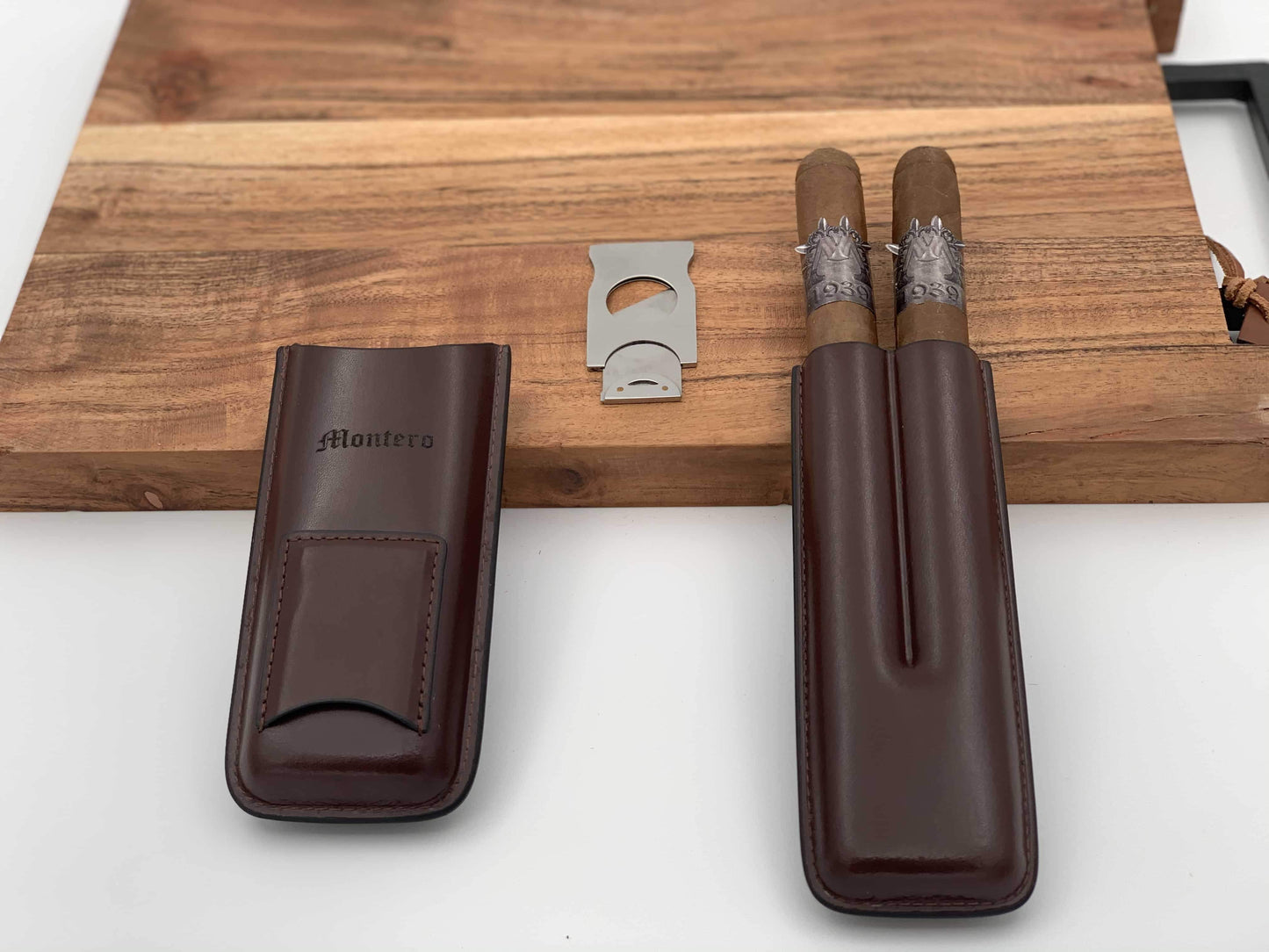Montero 1939 - Two Cigars With Divine (Brown) Leather Cigar Case