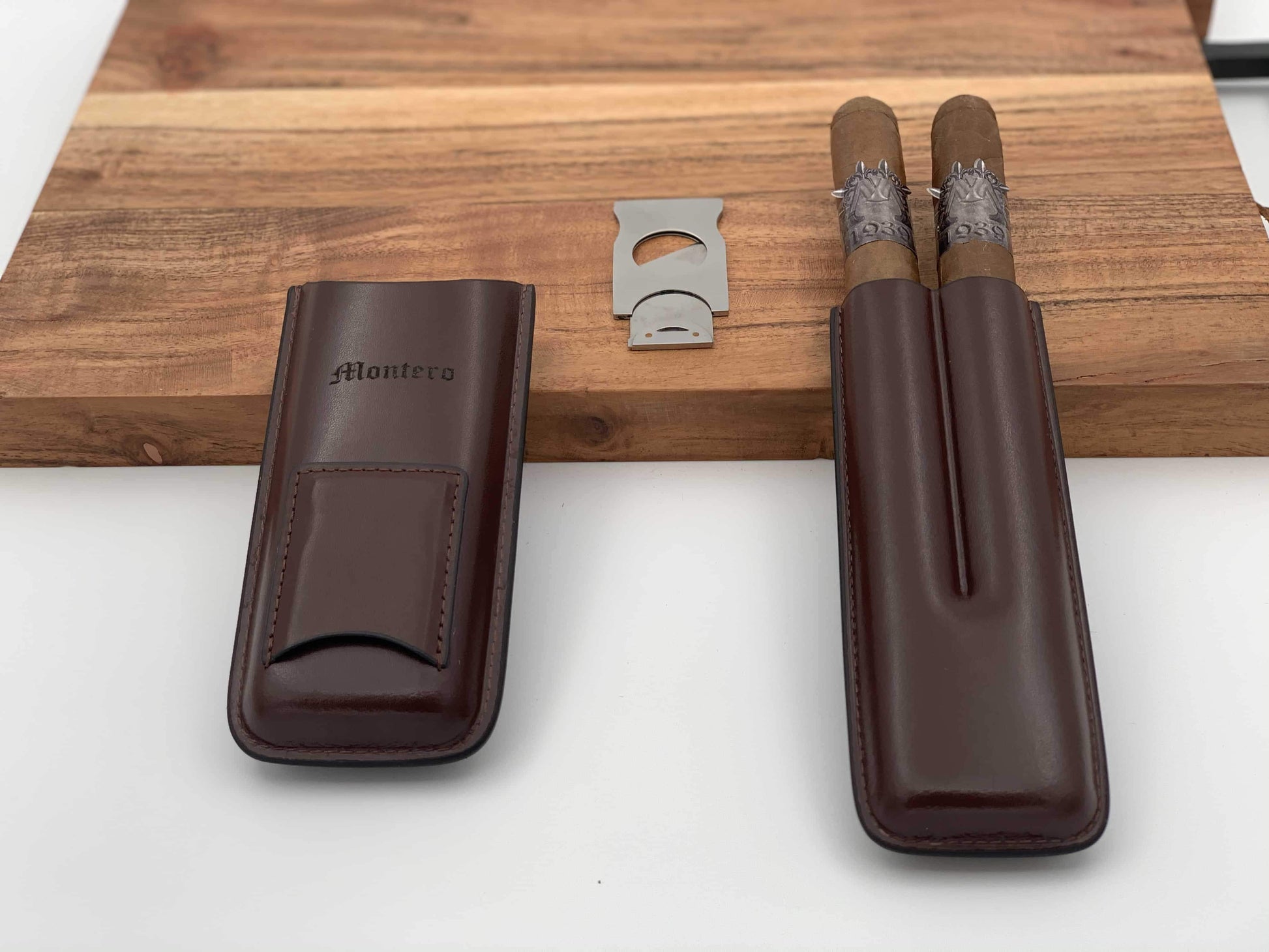 Montero 1939 - Two Cigars With Divine (Brown) Leather Cigar Case