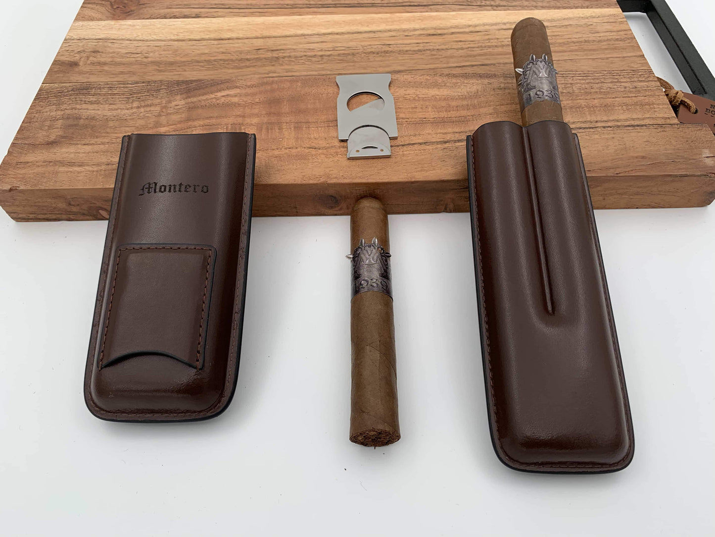 Montero 1939 - Two Cigars With Divine (Brown) Leather Cigar Case