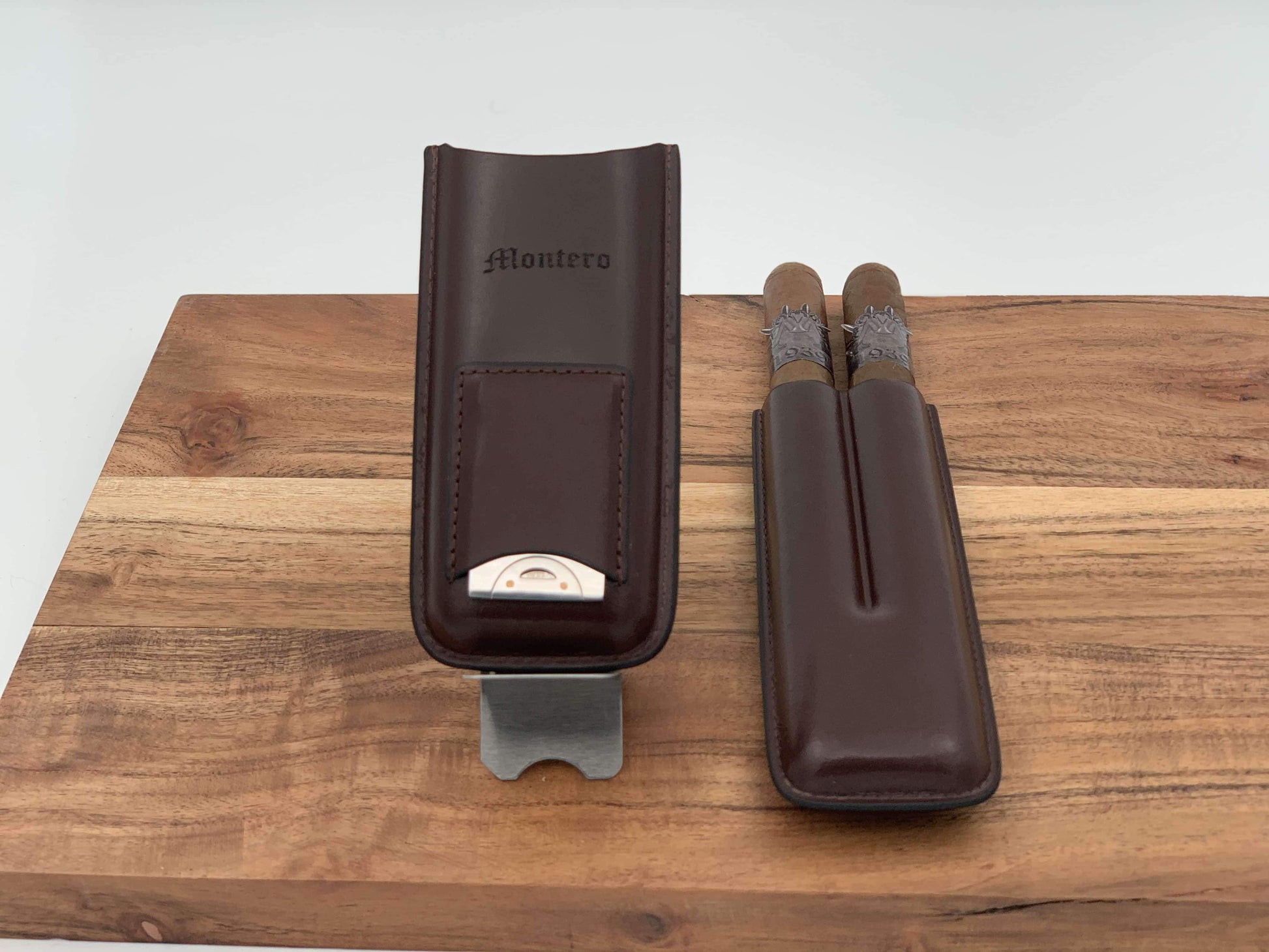 Montero 1939 - Two Cigars With Divine (Brown) Leather Cigar Case