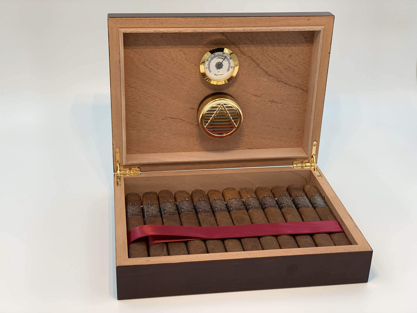 Montero 1939 - El Guantanamero Humidor And (24) Power Cigars