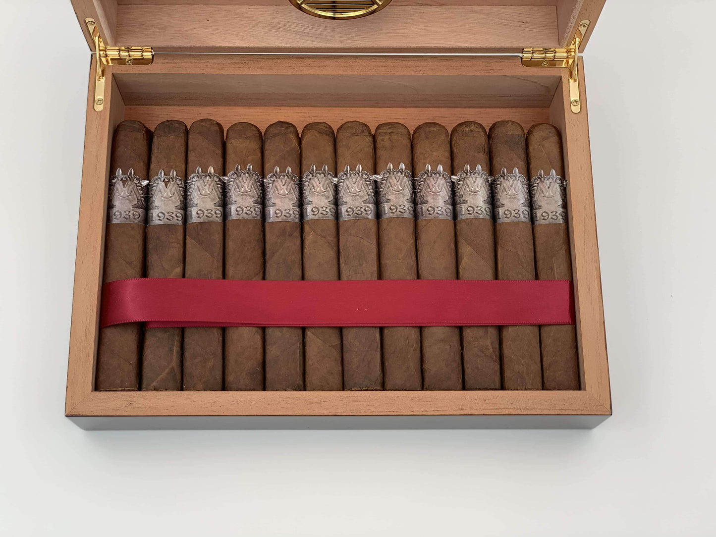 Montero 1939 - El Guantanamero Humidor And (24) Power Cigars