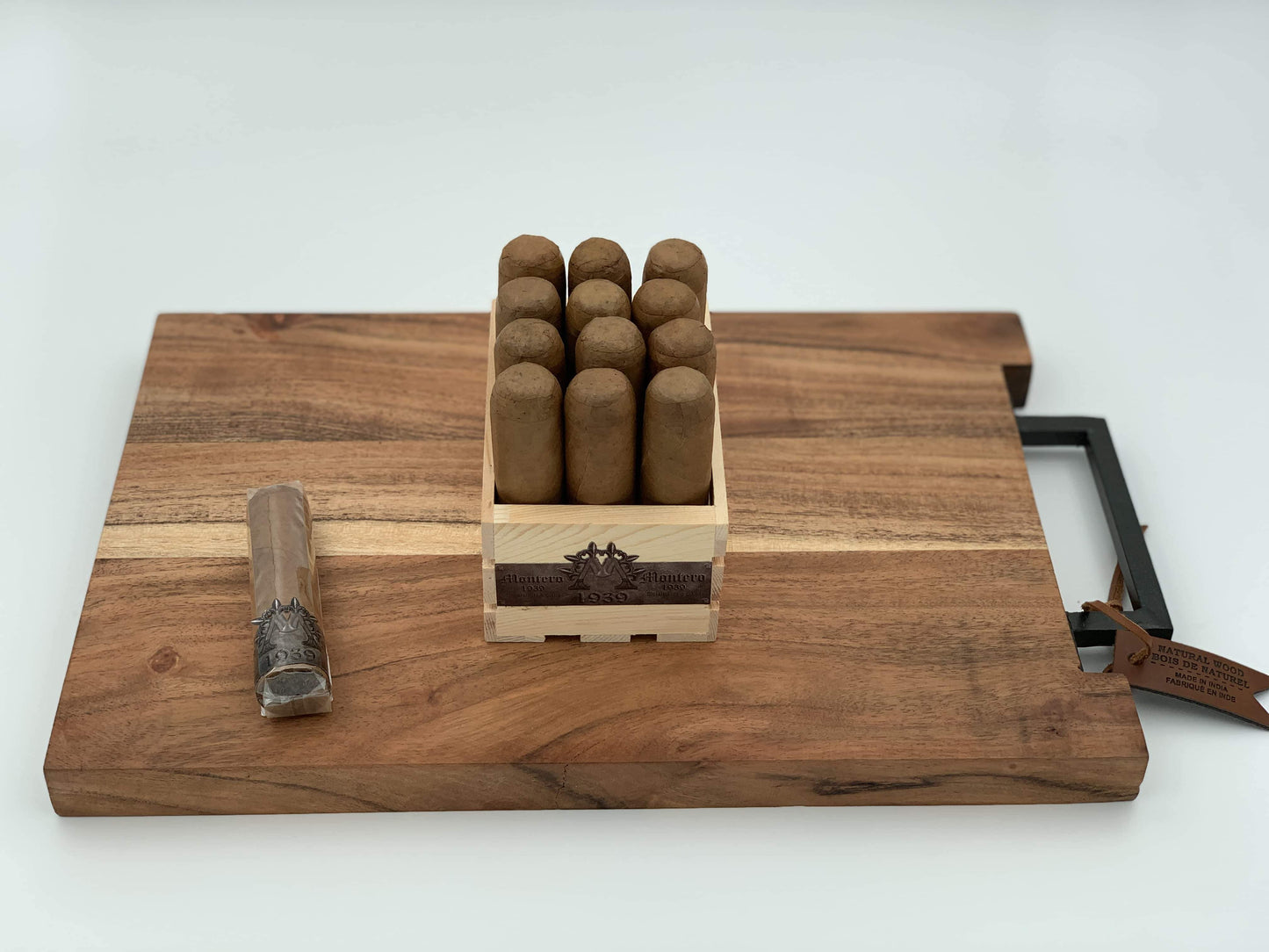 Montero 1939 - Bouquet Of (12) Gorditos Cigars And Case